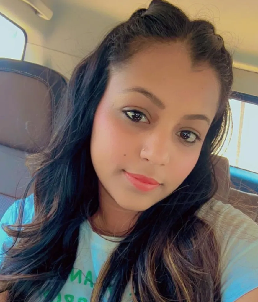Bavishya Desi Bhabi Escort in Bangalore Bavishya Desi Bhabi Escort in Bangalore