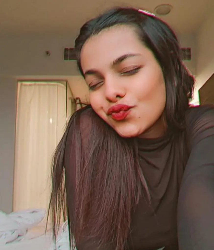 Bangalore Call Girl Dheivachelvi Bangalore Escort Dheivachelvi