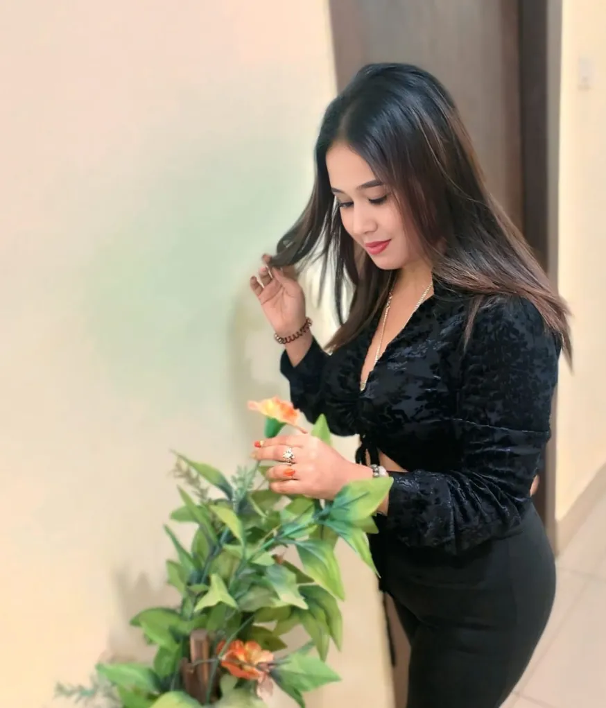 Bangalore Call Girl Hitarthi Bangalore Escort Hitarthi
